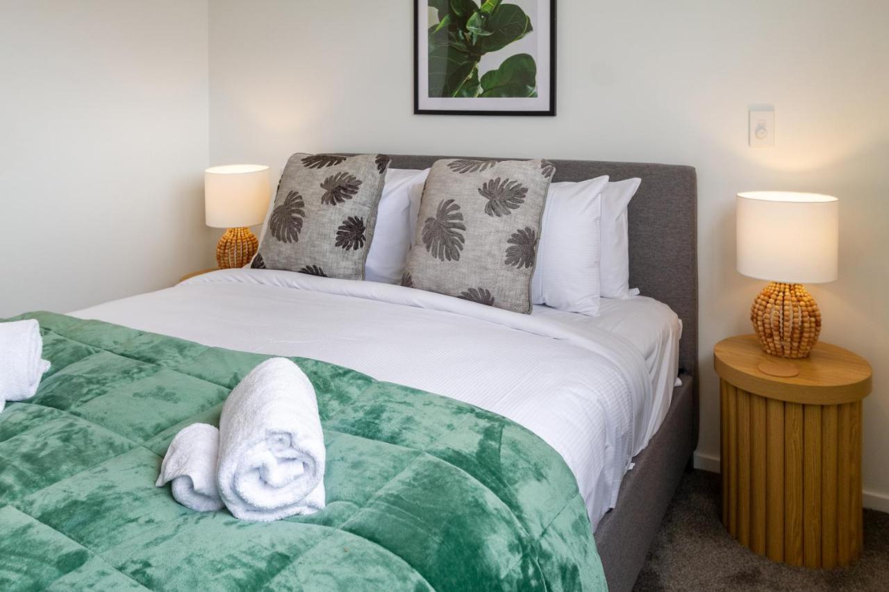 Upper Riccarton Dream - 2 Bed 2 Bath W/Carpark Apartment Christchurch Exterior photo